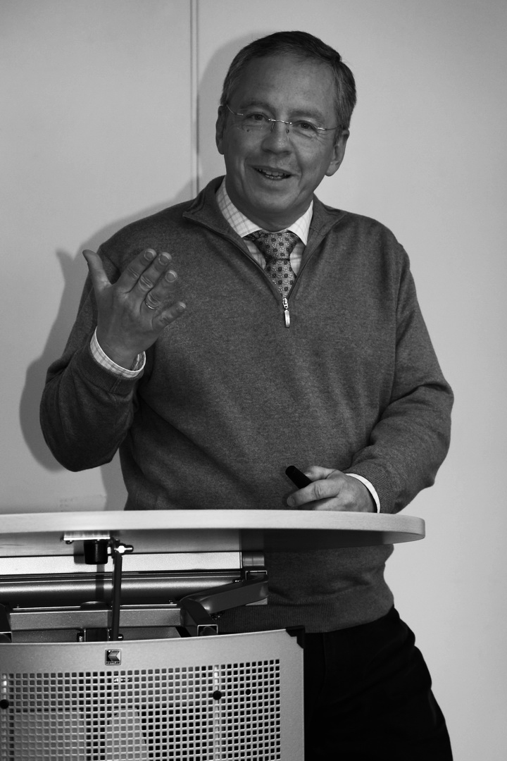 Dr. Hans-Peter Meister bei der IFOK in Bensheim.